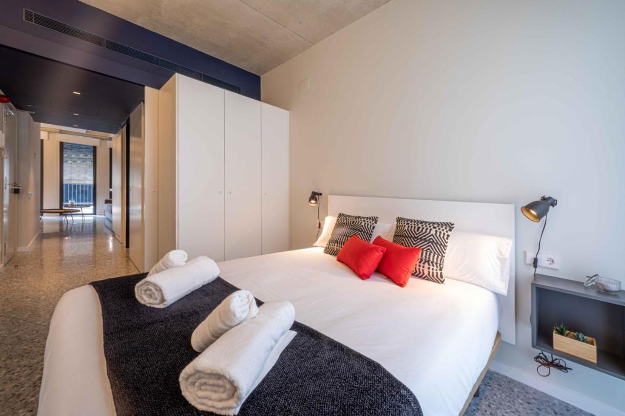 Barcelona Touch Apartments - Rosich L'Hospitalet de Llobregat Bagian luar foto