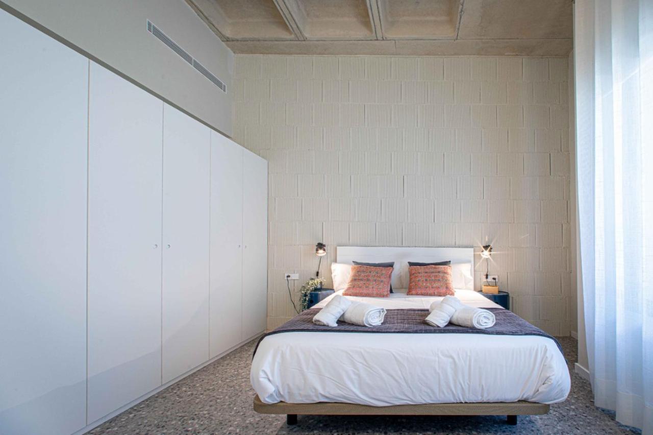 Barcelona Touch Apartments - Rosich L'Hospitalet de Llobregat Bagian luar foto