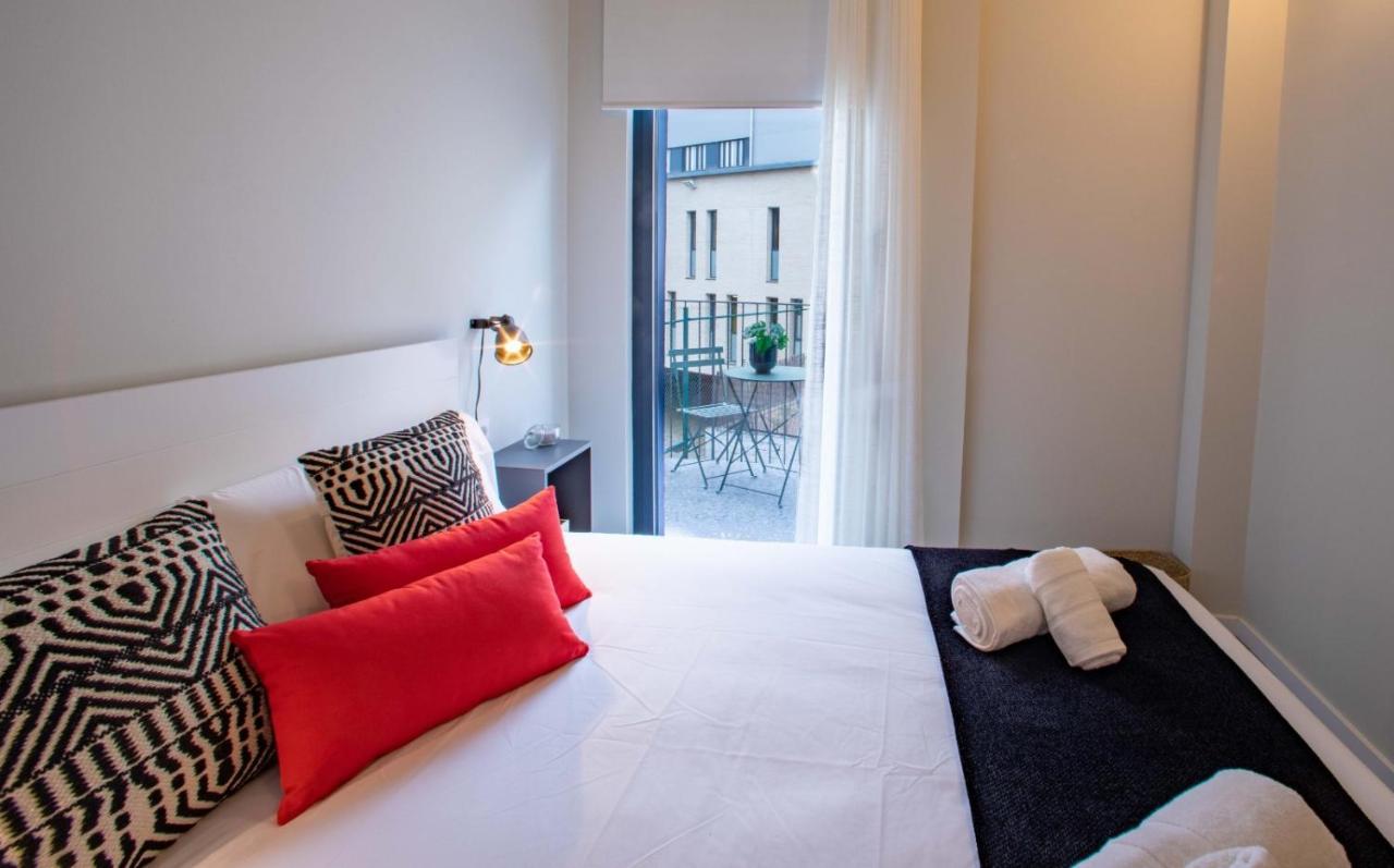 Barcelona Touch Apartments - Rosich L'Hospitalet de Llobregat Bagian luar foto
