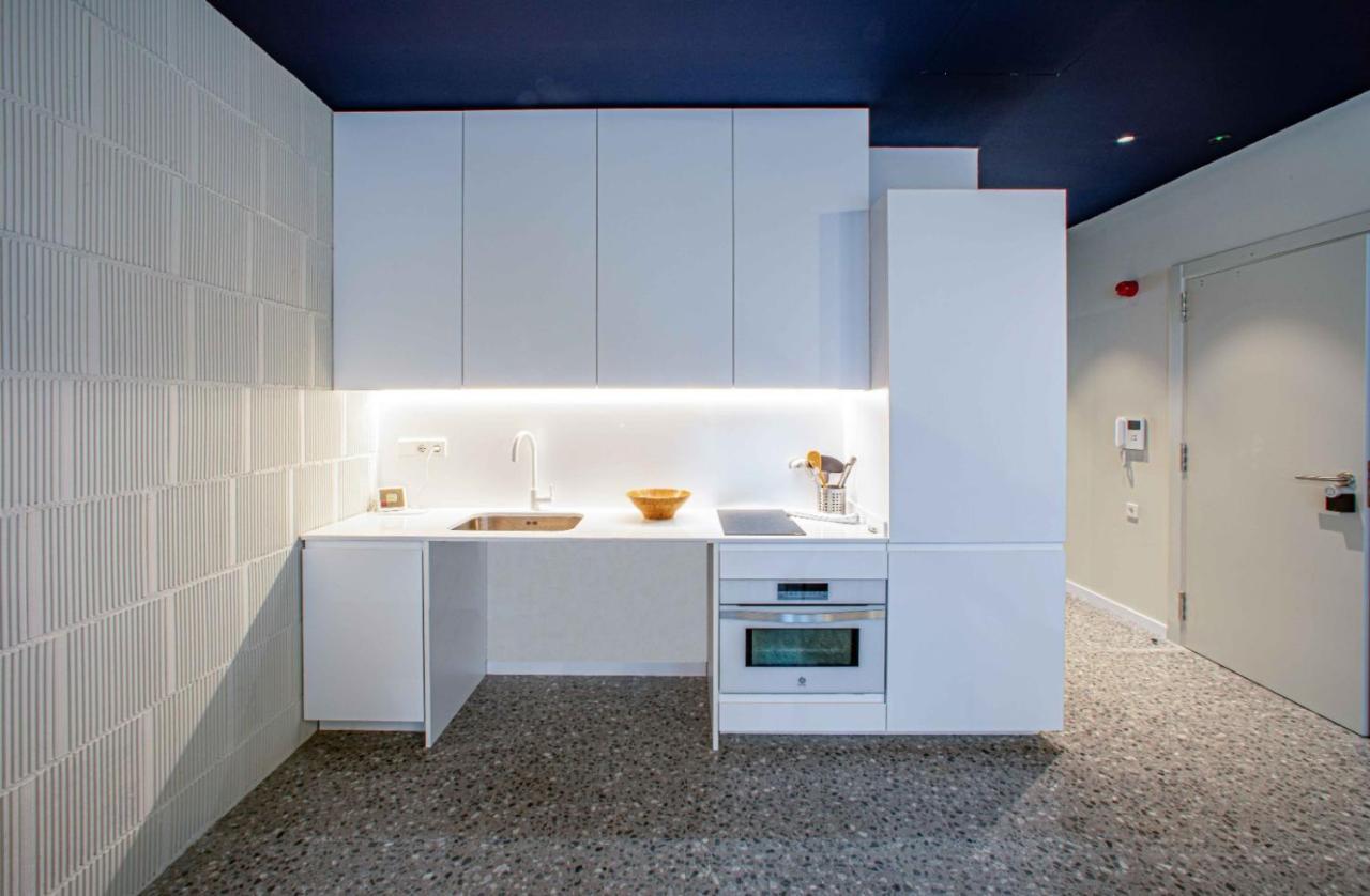 Barcelona Touch Apartments - Rosich L'Hospitalet de Llobregat Bagian luar foto