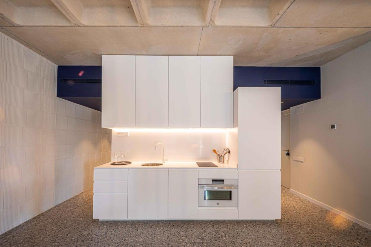 Barcelona Touch Apartments - Rosich L'Hospitalet de Llobregat Bagian luar foto