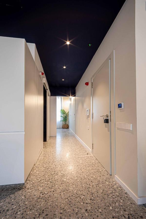 Barcelona Touch Apartments - Rosich L'Hospitalet de Llobregat Bagian luar foto